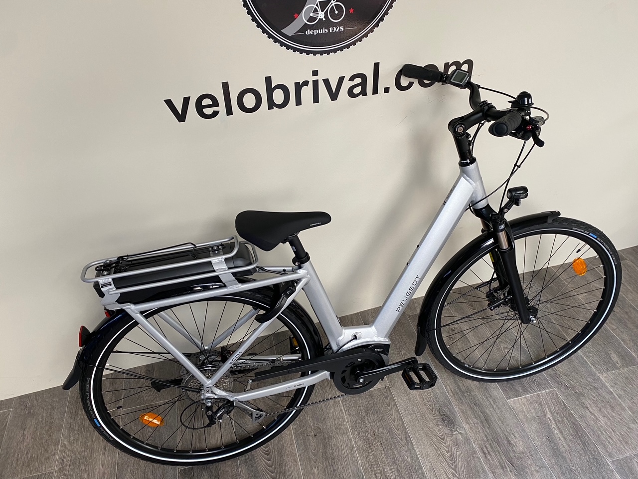 Peugeot eC01 D9 Plus 2023 VeloBrival — free download