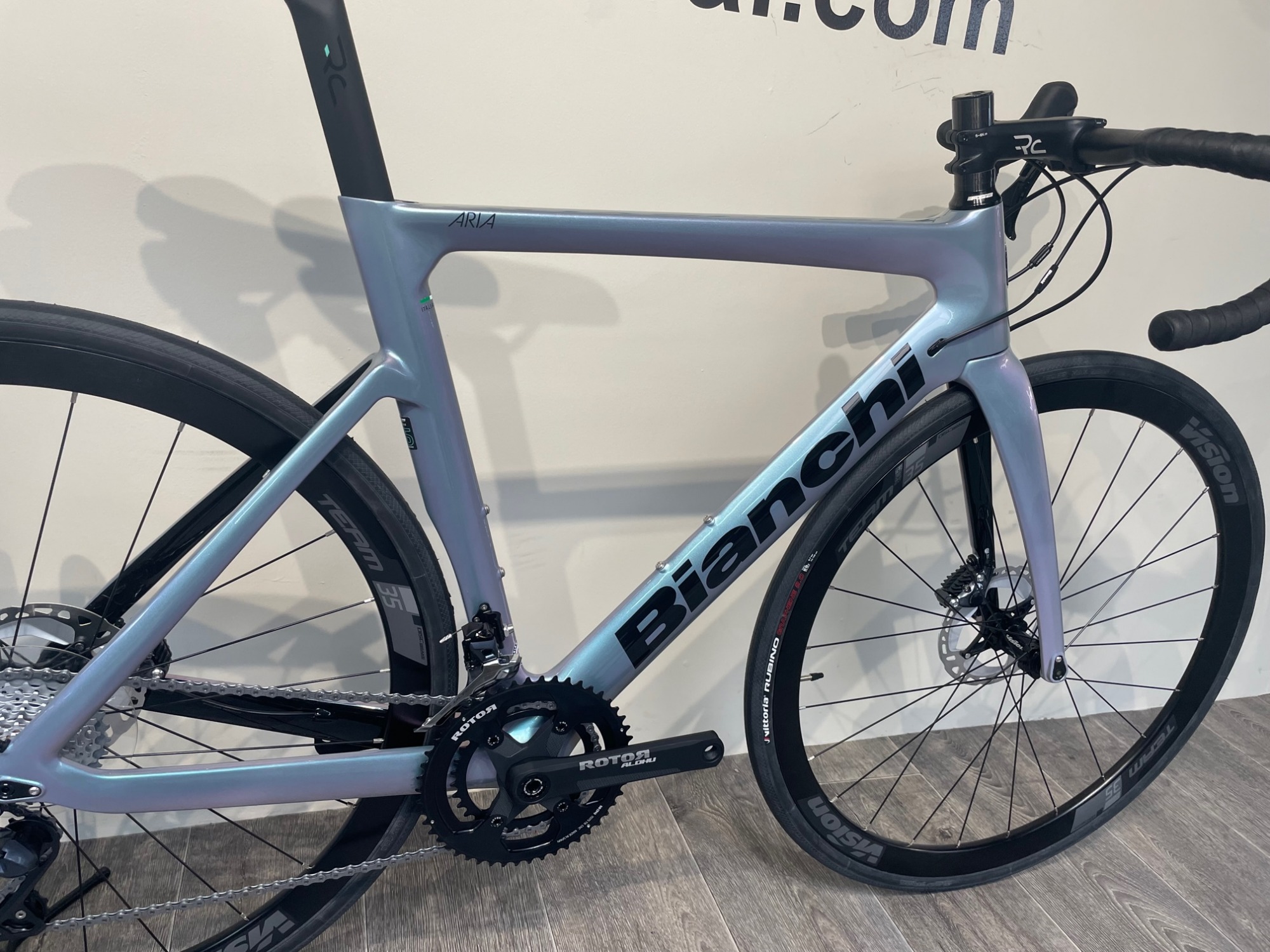 Bianchi ARIA AERO ULTEGRA DISC 2022 - VeloBrival